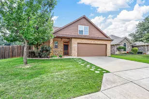 210 Donna Cir, Granbury, TX 76049 - Photo 33