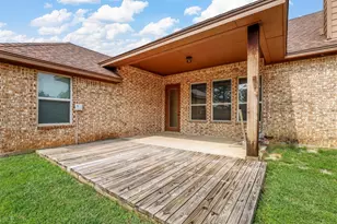210 Donna Cir, Granbury, TX 76049 - Photo 29