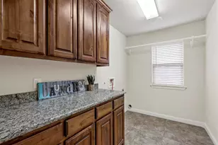 210 Donna Cir, Granbury, TX 76049 - Photo 27