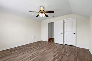 210 Donna Cir, Granbury, TX 76049 - Photo 23