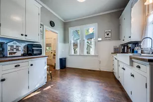 310 E Tarrant St, Bowie, TX 76230 - Photo 15