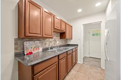 609 Crane Drive, Euless, TX 76039 - Photo 13