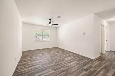 609 Crane Drive, Euless, TX 76039 - Photo 9