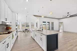 906 Maxine Drive, Athens, TX 75751 - Photo 11