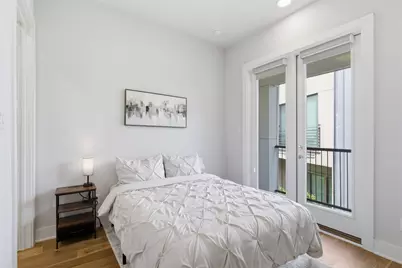 381 E Greenbriar Lane #1002, Dallas, TX 75203 - Photo 27