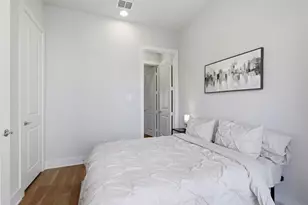 381 E Greenbriar Ln, Dallas, TX 75203 - Photo 29