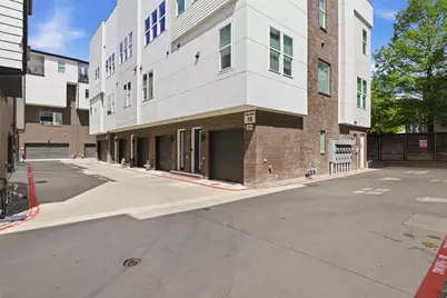 381 E Greenbriar Lane #1002, Dallas, TX 75203 - Photo 33
