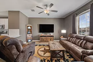 1810 Memorable Moment Dr, Crandall, TX 75114 - Photo 5