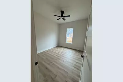 808 N Avenue E, Springtown, TX 76082 - Photo 7