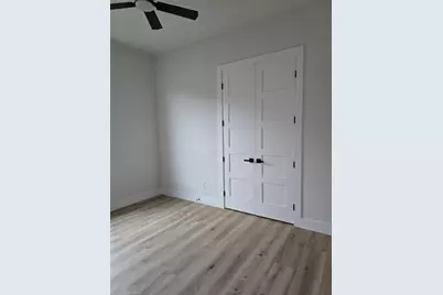 808 N Avenue E, Springtown, TX 76082 - Photo 17