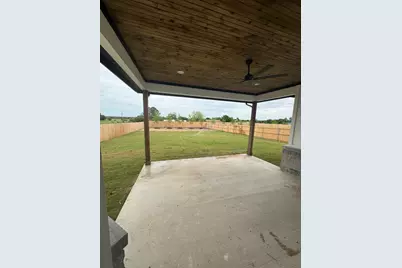 808 N Avenue E, Springtown, TX 76082 - Photo 11