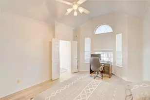 9504 Rodeo Dr, Irving, TX 75063 - Photo 11