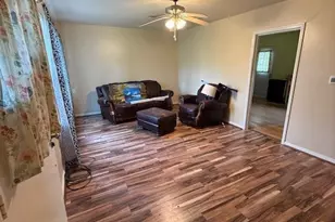 401 E Hayes Ave, Whitney, TX 76692 - Photo 7