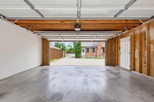 4419 Abrams Rd, Dallas, TX 75214 - Photo 25