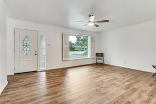 3712 Stafford St, Irving, TX 75062 - Photo 7