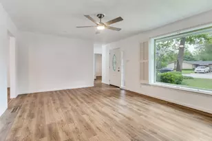 3712 Stafford St, Irving, TX 75062 - Photo 9