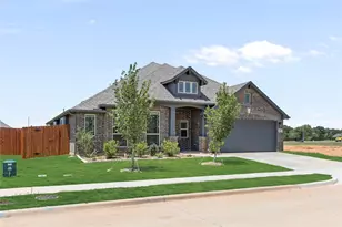 420 Carnero Dr, Granbury, TX 76048 - Photo 3