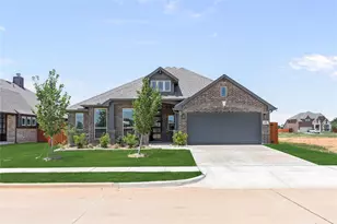 420 Carnero Dr, Granbury, TX 76048 - Photo 1
