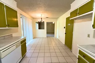 1613 Edgehill Rd, Benbrook, TX 76126 - Photo 7