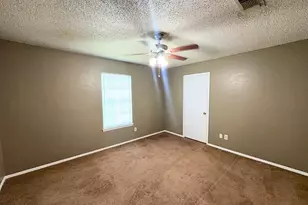 1613 Edgehill Rd, Benbrook, TX 76126 - Photo 13