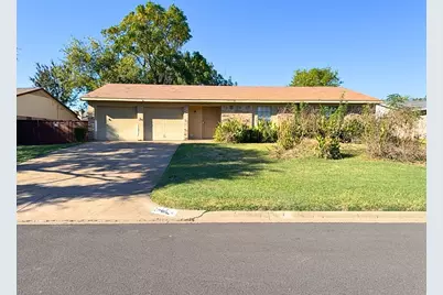 1613 Edge Hill Road, Benbrook, TX 76126 - Photo 1