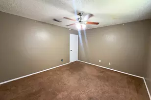 1613 Edgehill Rd, Benbrook, TX 76126 - Photo 15