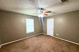1613 Edgehill Rd, Benbrook, TX 76126 - Photo 13