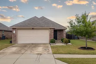 3308 Robin Rd, Ennis, TX 75119 - Photo 1