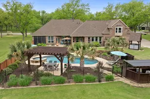 7404 Fox Fire Ct, Granbury, TX 76049 - Photo 39
