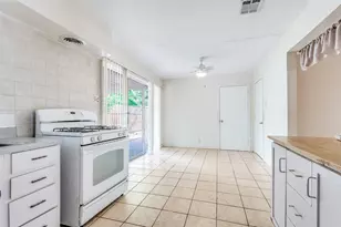 718 Susan Dr, Arlington, TX 76010 - Photo 13