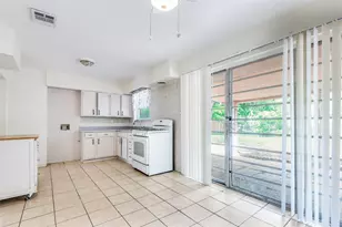 718 Susan Dr, Arlington, TX 76010 - Photo 7