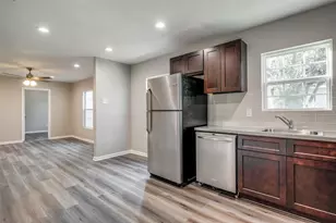 4206 Robert L Parish Sr. Ave, Dallas, TX 75210 - Photo 3