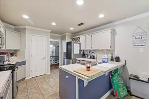 7029 Bernadine Dr, Watauga, TX 76148 - Photo 5