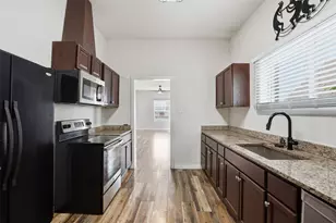 1329 New York Ave, Fort Worth, TX 76104 - Photo 13