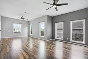 1329 New York Ave, Fort Worth, TX 76104 - Photo 9