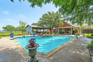 210 Martinek, Palmer, TX 75152 - Photo 35