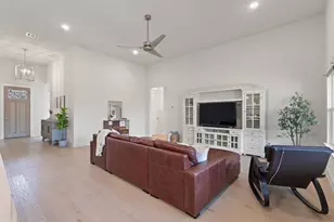 3905 Henley Ln, Garland, TX 75043 - Photo 5