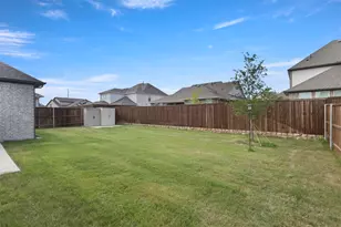 3905 Henley Ln, Garland, TX 75043 - Photo 29