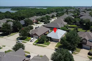 609 Lake Point Dr, Little Elm, TX 75068 - Photo 5