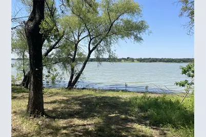 609 Lake Point Drive, Little Elm, TX 75068 - Photo 5