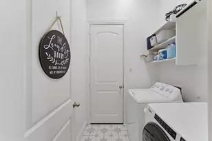 6001 Mountain Ldg Dr, Fort Worth, TX 76179 - Photo 11