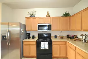 7512 Howling Coyote Ln, Fort Worth, TX 76131 - Photo 9