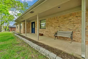 9616 Monticello Dr, Granbury, TX 76049 - Photo 5