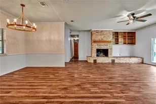 9616 Monticello Dr, Granbury, TX 76049 - Photo 9