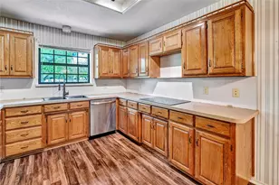 9616 Monticello Dr, Granbury, TX 76049 - Photo 15