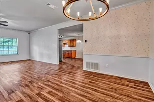 9616 Monticello Dr, Granbury, TX 76049 - Photo 11