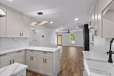 922 S Windomere Avenue, Dallas, TX 75208 - Photo 9