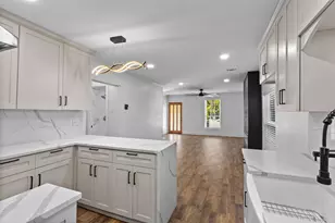 922 S Windomere Ave, Dallas, TX 75208 - Photo 9