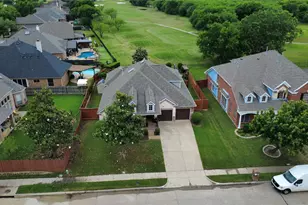 210 Victory Ln, Mansfield, TX 76063 - Photo 5