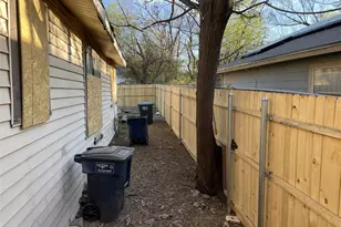 1136 E Leuda St, Fort Worth, TX 76104 - Photo 5